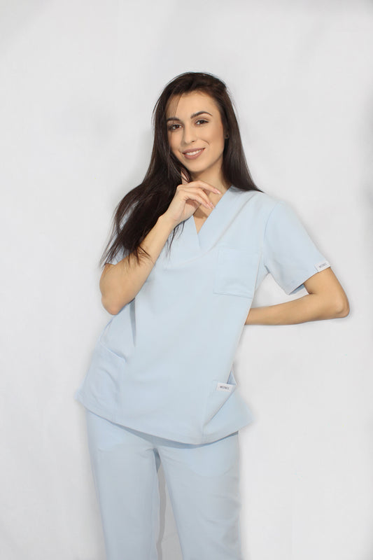 Bluza medyczna damska ESSENTIA - Baby blue